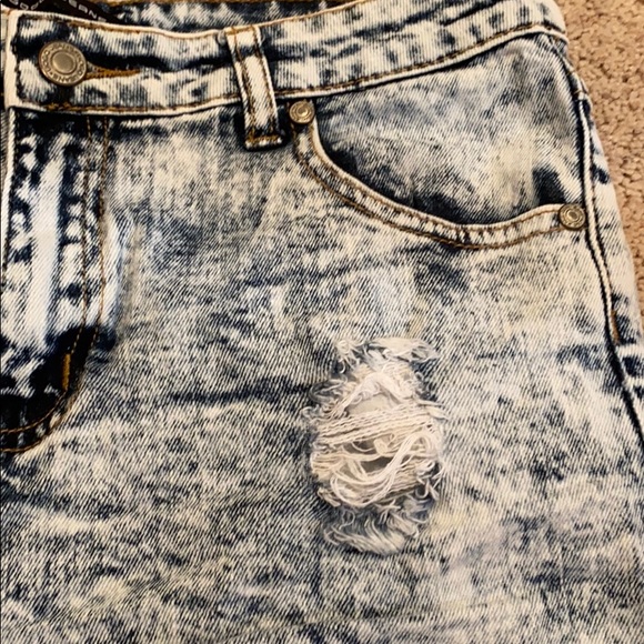 Gogo Jeans acid washed distressed shorts - Picture 3 of 8